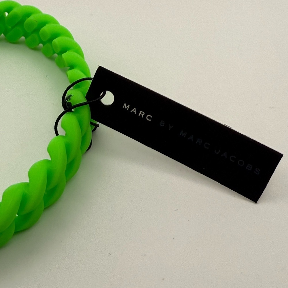 Marc By Marc Jacobs Silicone Green Silicone Rubber Braided Bracelet NWT - Picture 3 of 6